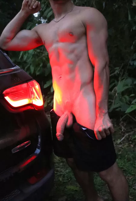 Red mode on! 🚨 by WorkHard2