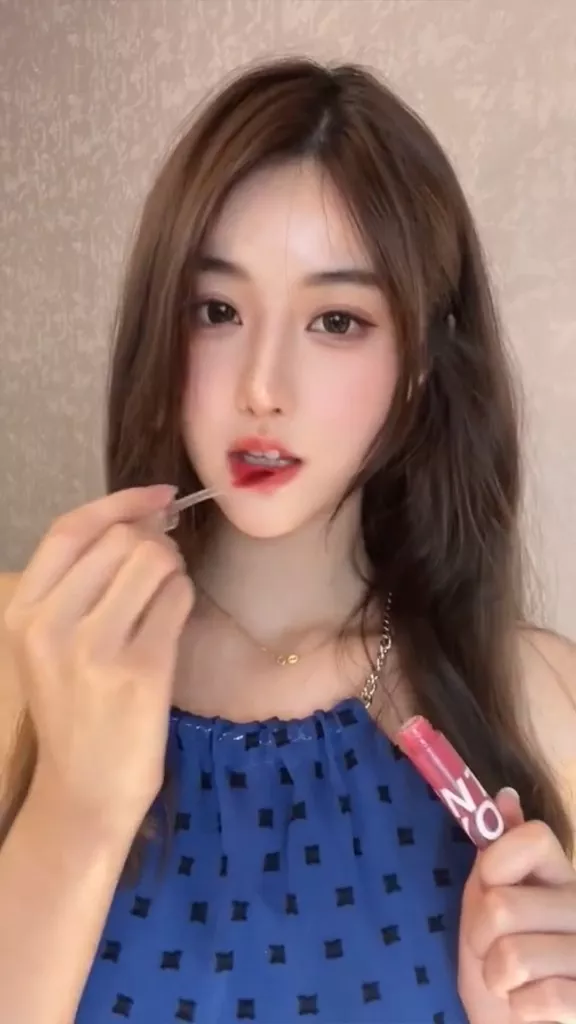 Red posted by JeJeJe3