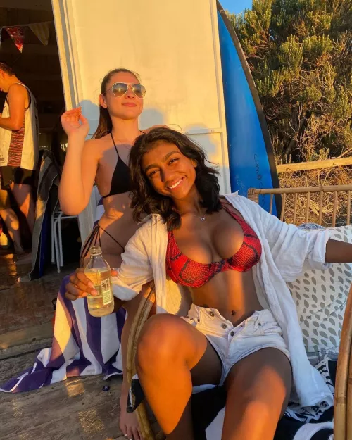 Red top by firehippo123