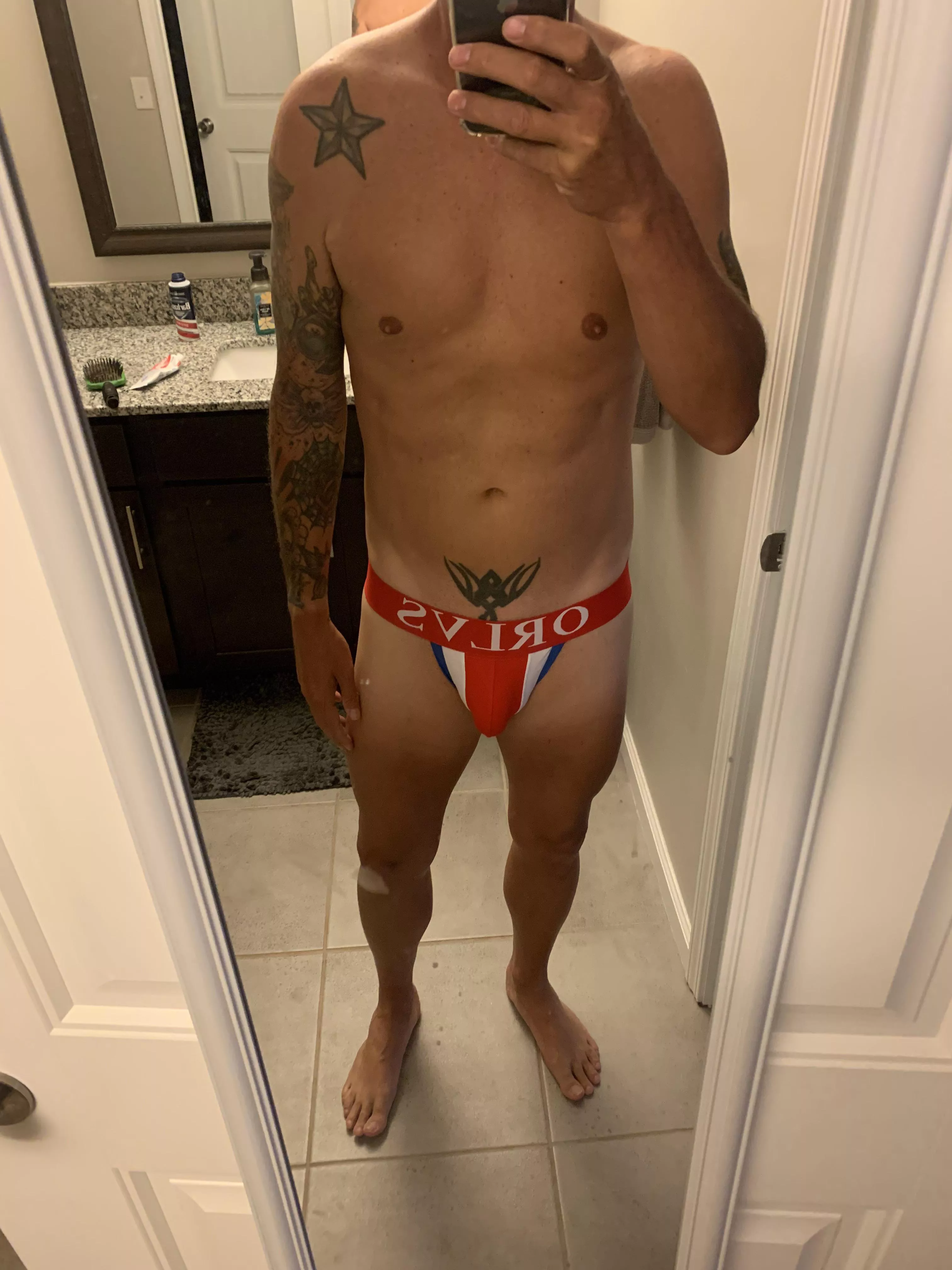 Red white and Blue🇺🇸 posted by Flashynotflashy