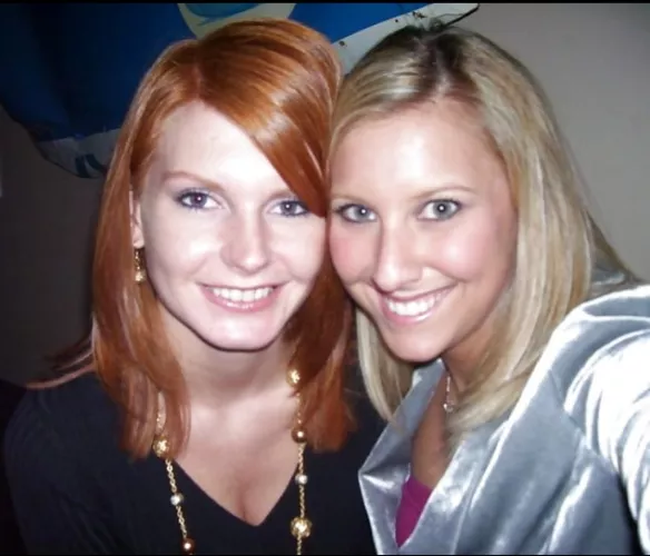 Redhead or blonde by Chaturbater1