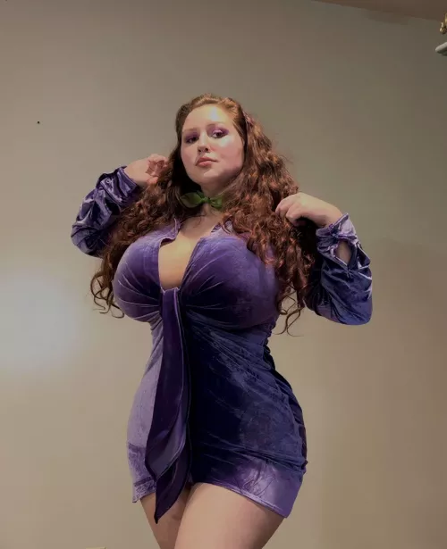 Redheaded goddess of fertility 😍😩 by BlacktinoBull