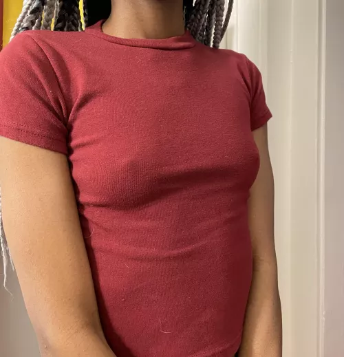 Red’s my favorite color by mymelodyirl_