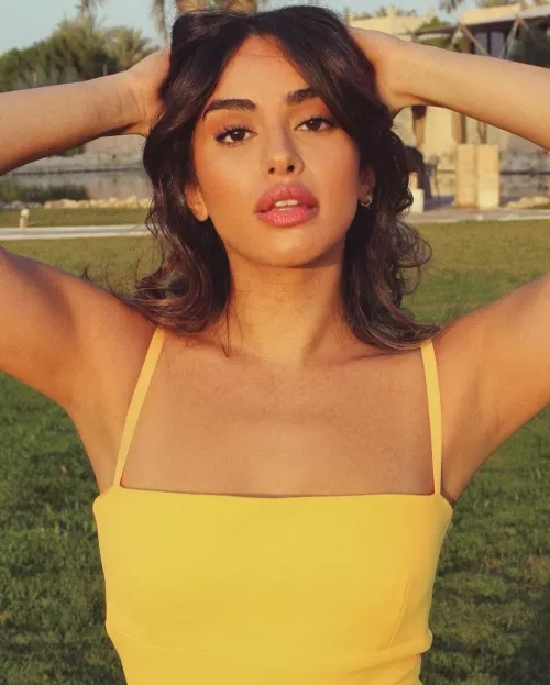 Reem Alsanea by curiousbowling