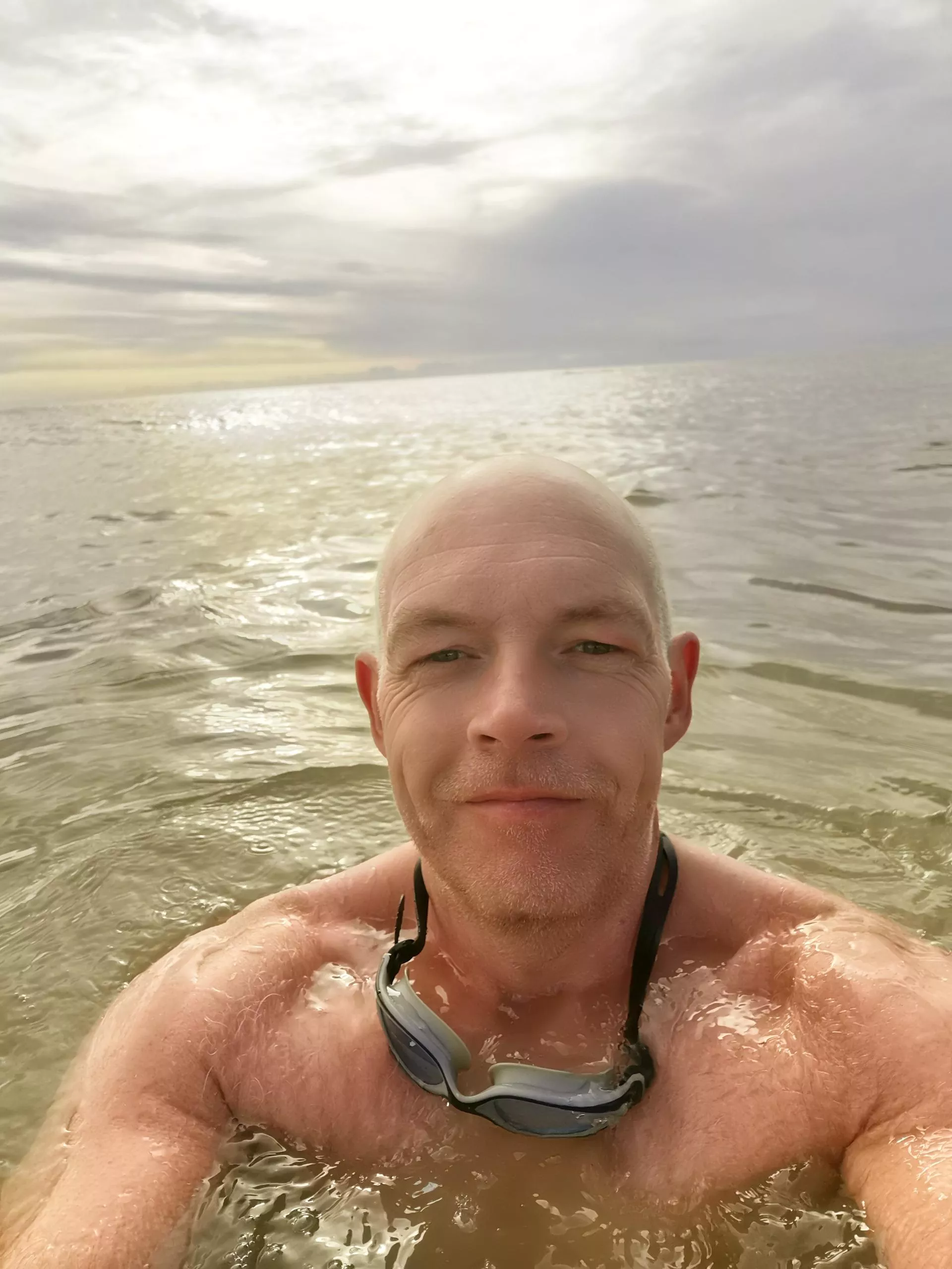 Refreshing winter swim 🥶 posted by irl-guy