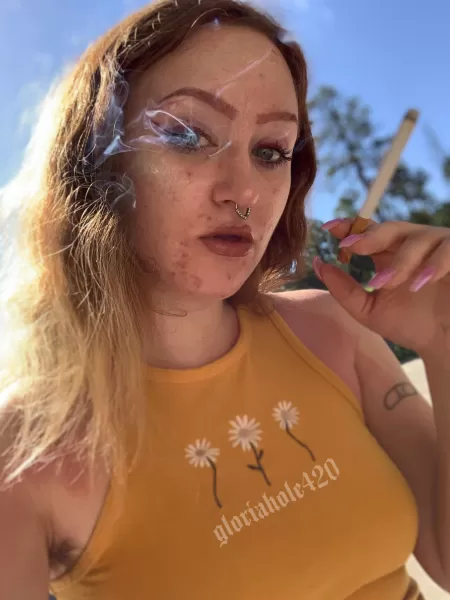 relaxing by gloriahole420