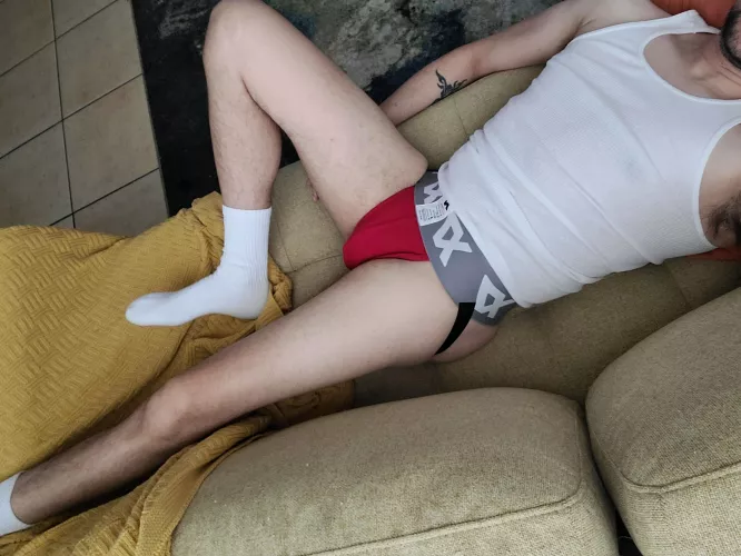 Relaxing day calls for relaxing attire by Platinum__Xero