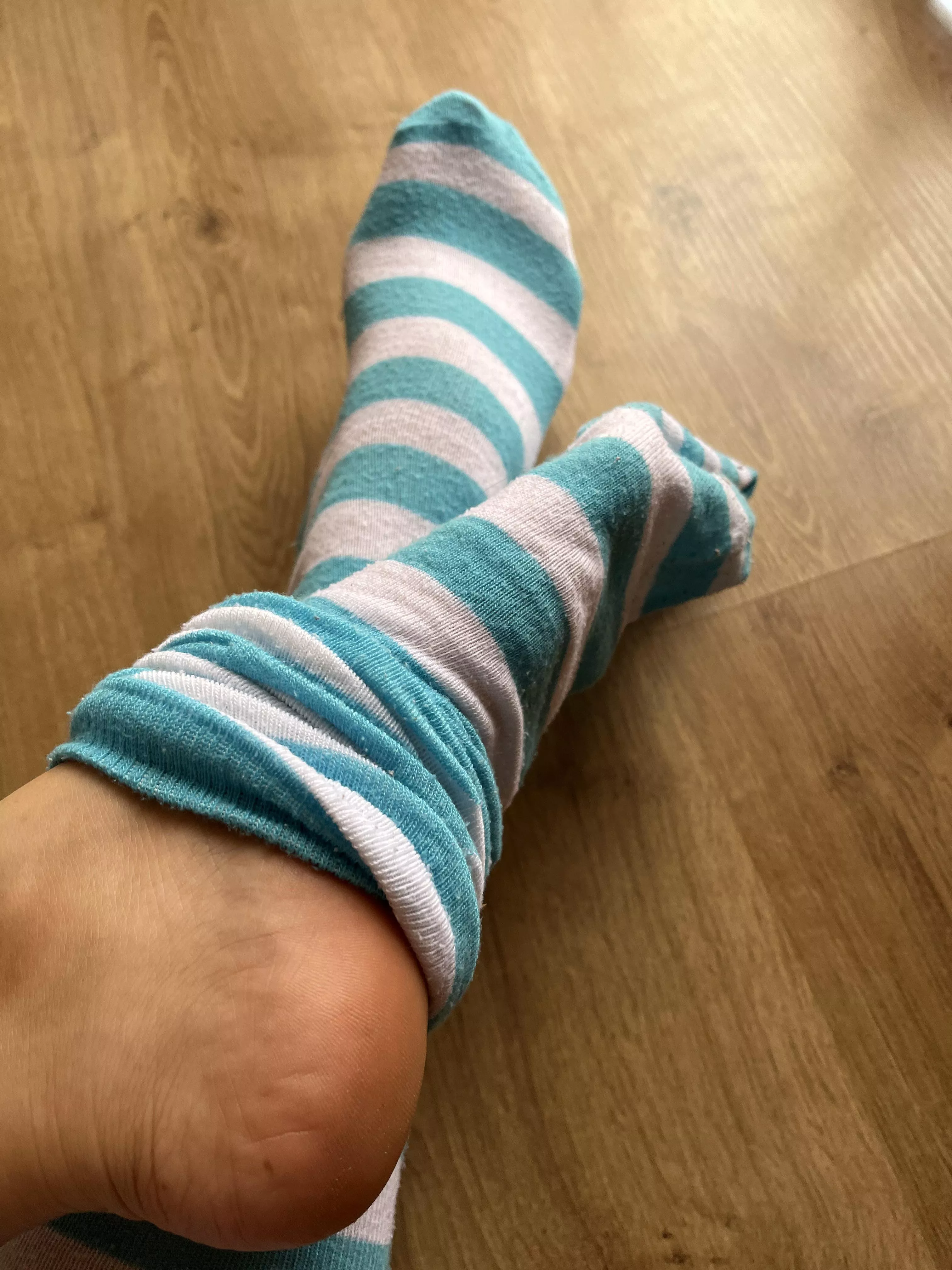 Relaxing🌹 posted by Feetofadomme