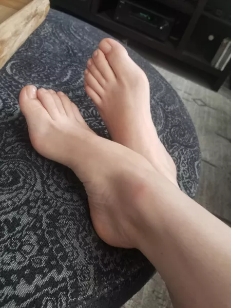 Relaxing. by Hbunnie01