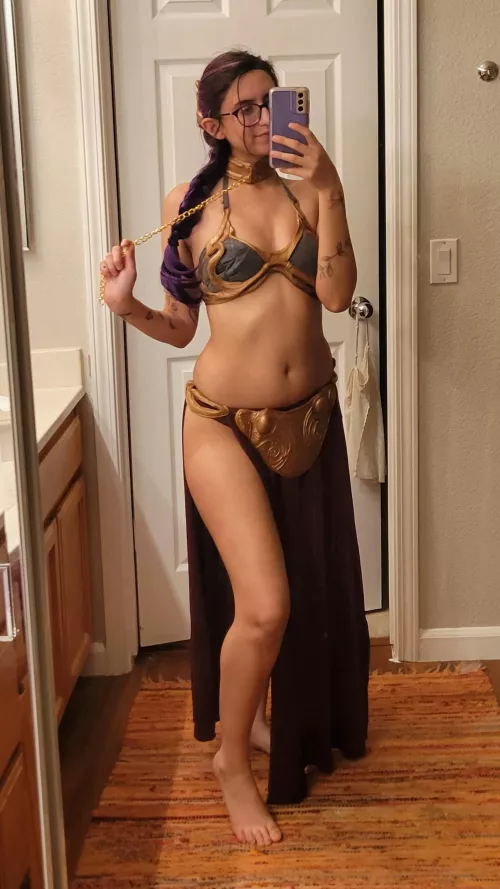 Remember there is no underwear in space ! Slave Leia [oc] by anastasialovegood