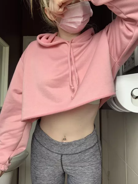 Remember to wear your mask and stay safe 💋 by cherryblossoms711