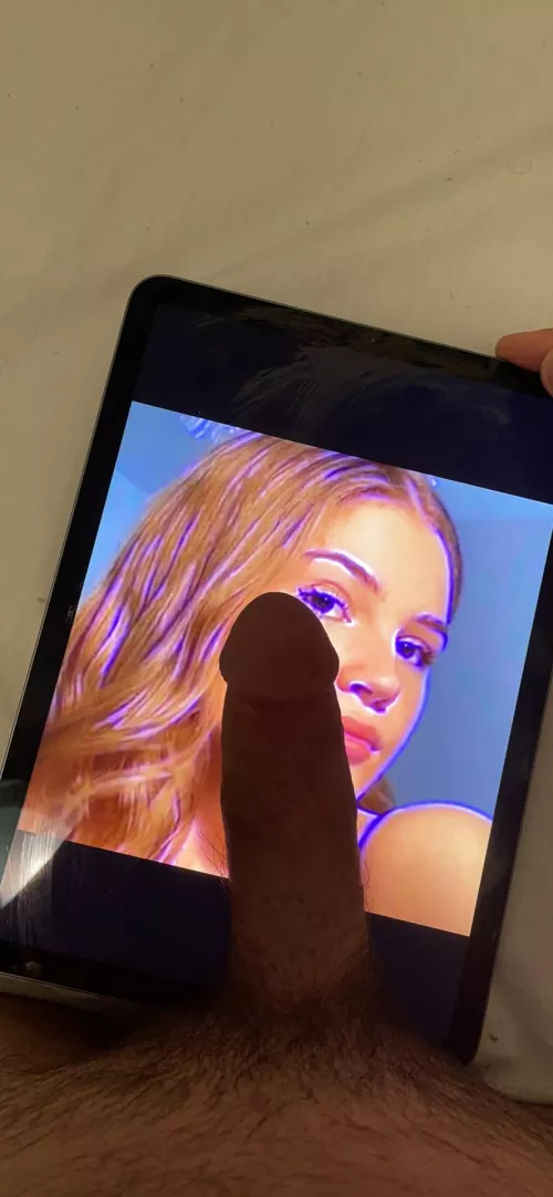 Request up❤️ by dadrewsjii