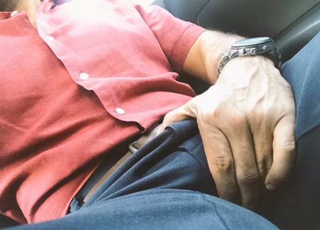 Resting his hand by menareamazing