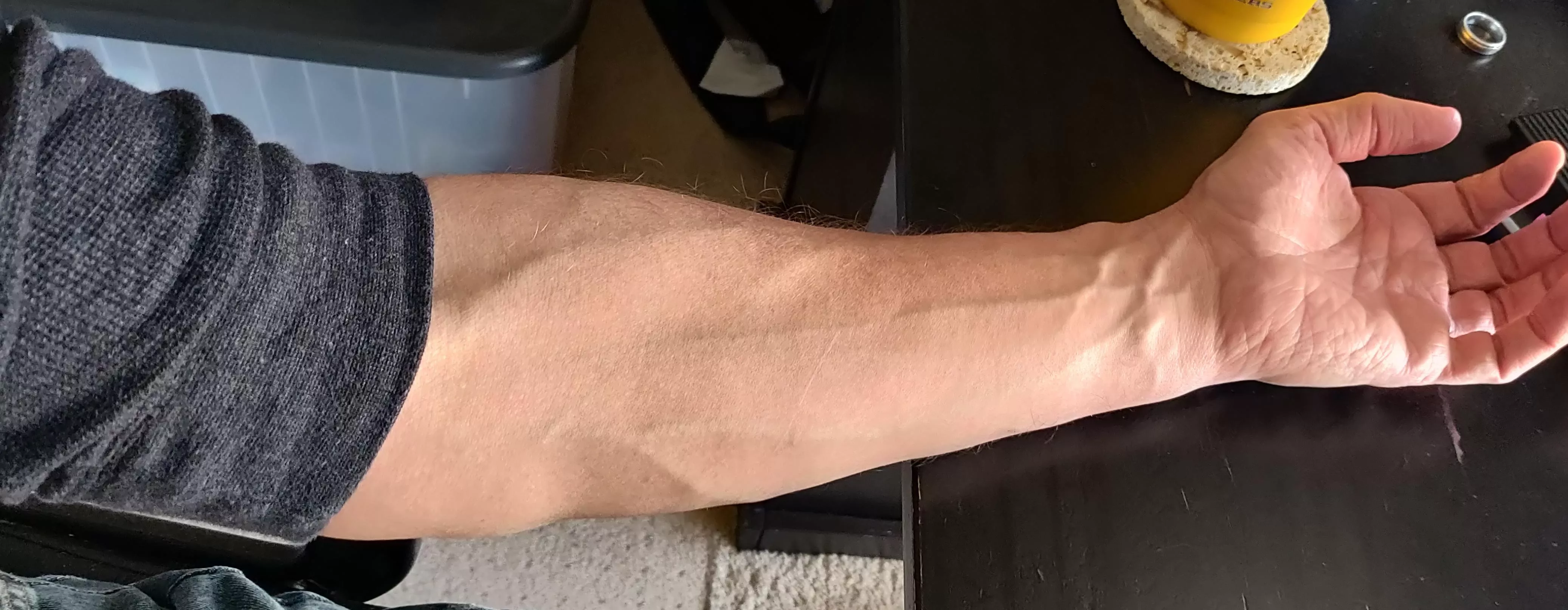 Resting my arm at work posted by BoredDude782