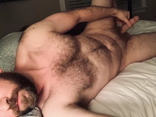 Restless bed syndrome by Ecstatic______radish