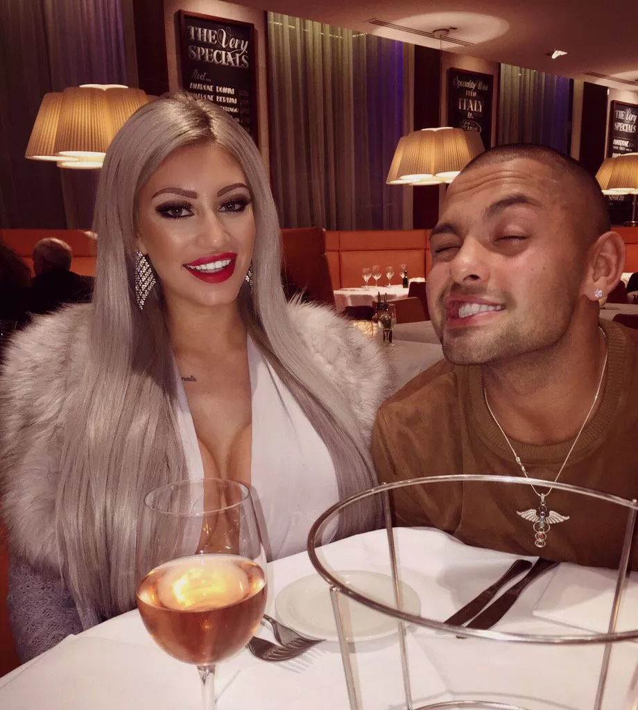 Revealing dress at dinner posted by [deleted]