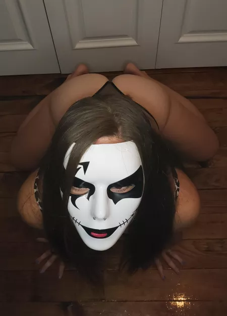 Ribbit!! About to jump on you. 💋 by Glittering_Garden_56