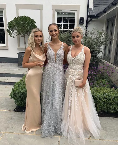 Rich white girls by Key-Self-2872