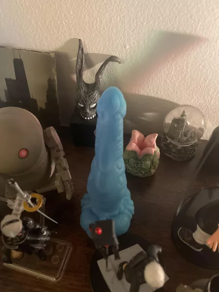 Ridley in “Duka-Cola Quantum”. Combining my 2 of my favorite things: Alien & Fallout into a BD. Only felt appropriate to put it next to the egg 😂 by pleasurepierce