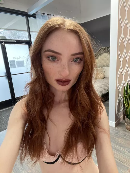 Right before a 3 hour photoshoot [25F] by theburningbeauty