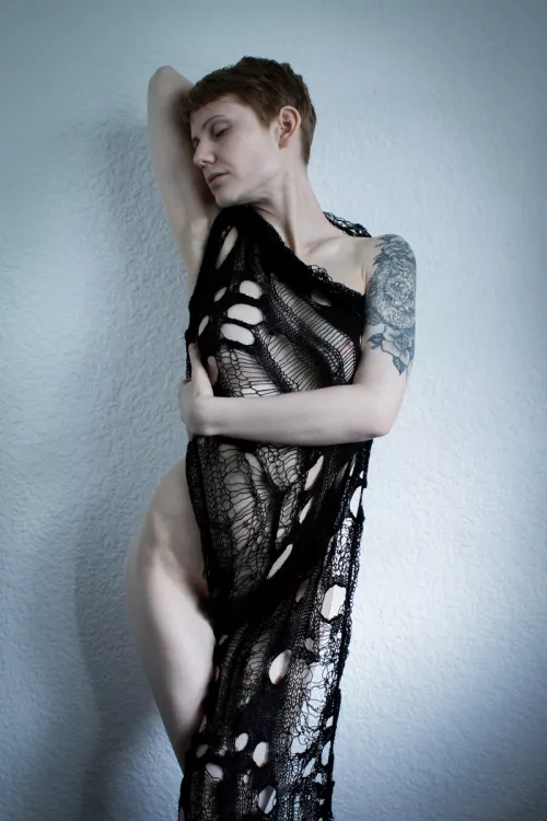 Right, time for Halloween vibes! 🖤 by stretchykitten