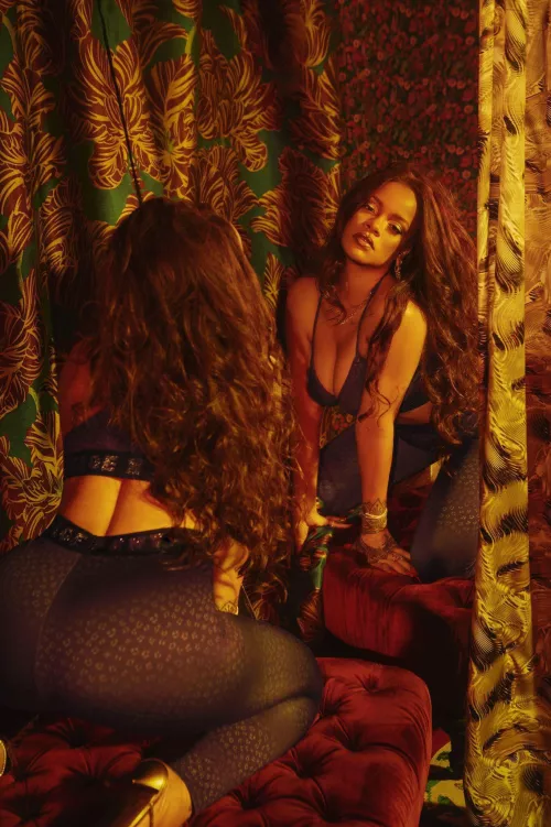 Rihanna 🥵 by PossessionJazzlike