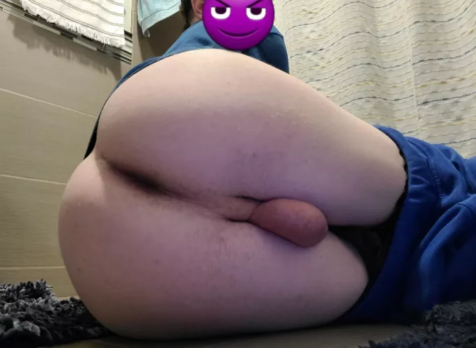 Rim me first. Then slide that cock in. by semigingertwink