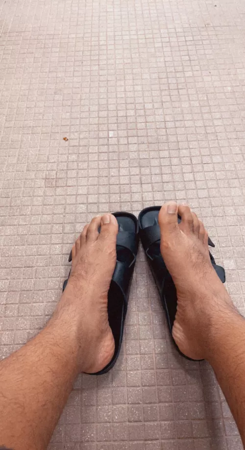 Ripe and sweaty after a hour workout and hour sauna session 🤮🤢. Anyone wanna take a wiff? by Hrnystoner916