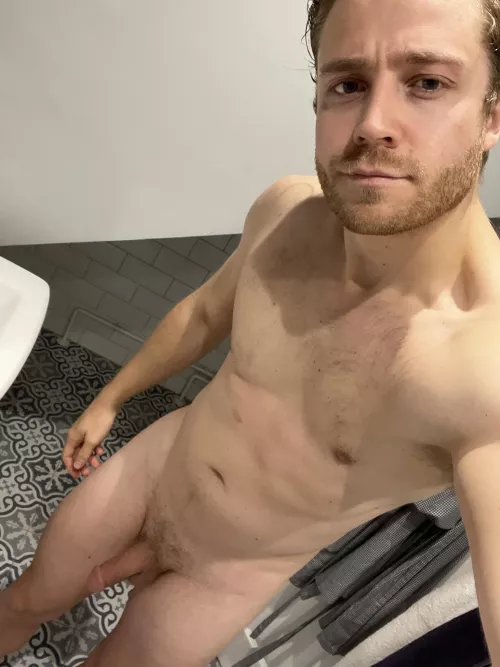 Rise and shine by Mysteriousgent69