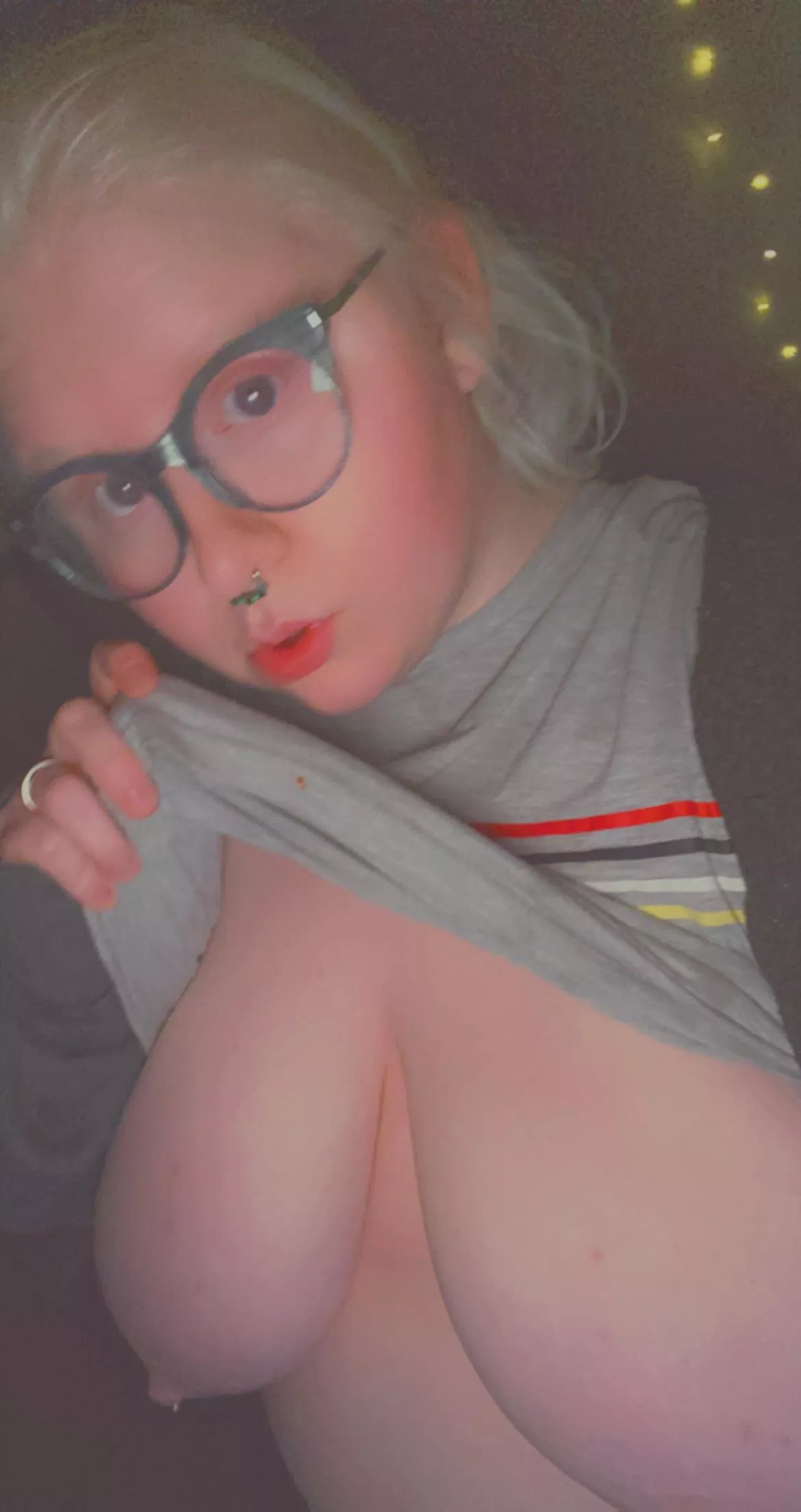 Rise and Shine. It’s Friday! ☀️💖 [F 26] posted by sweetnthicc