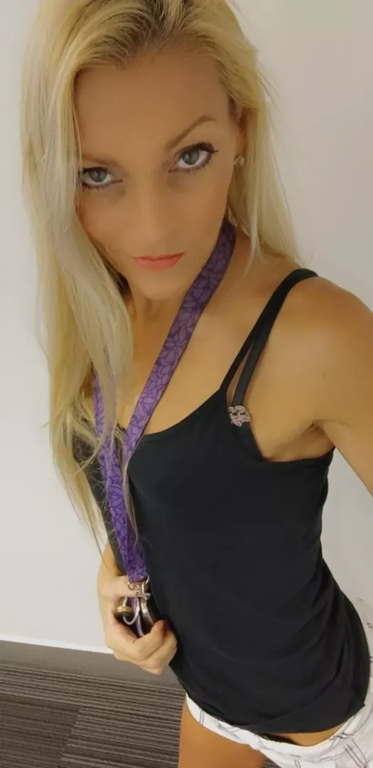 Road trip today riding shotgun.... Wanna be my buddy? posted by NadiaxNature