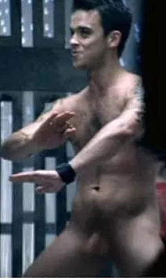 Robbie Williams posted by cassandras_eyes