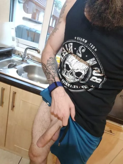 Rock out with your cock out by Cultivating_mass23