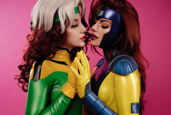 Rogue by Ulichan Jean Grey by KamikoZero cosplay by DocFever1980