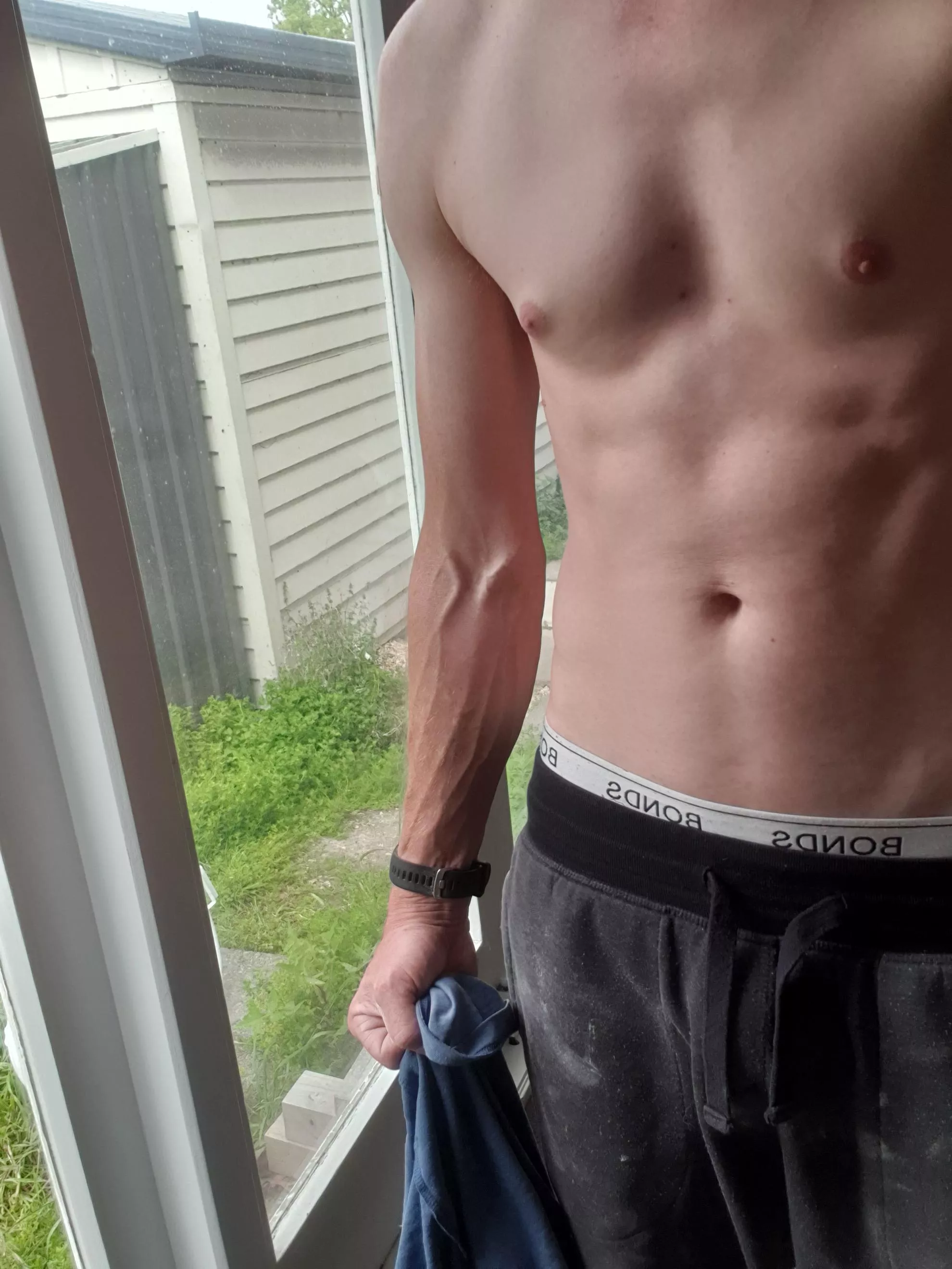 Rolling a ceiling sure gets me pumped posted by Sch5ive