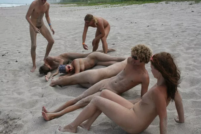 Rolling in the sand with friends by bobettebobqc