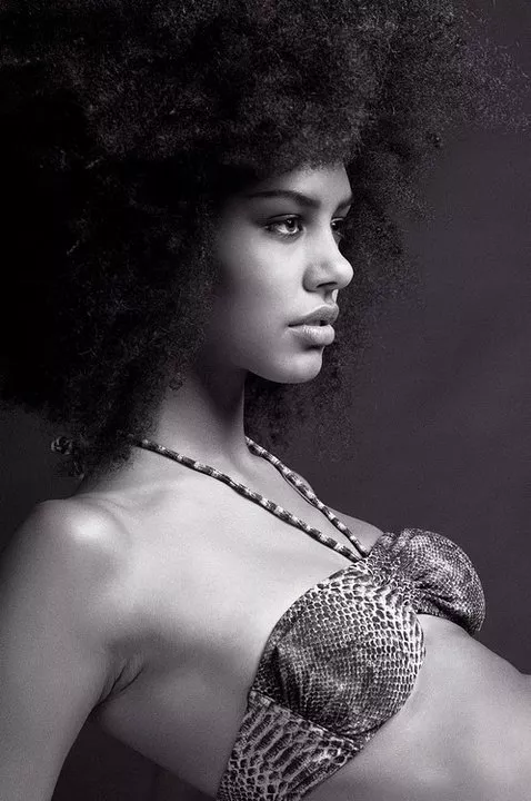 Ronja Amanda Berg posted by iMakeSense