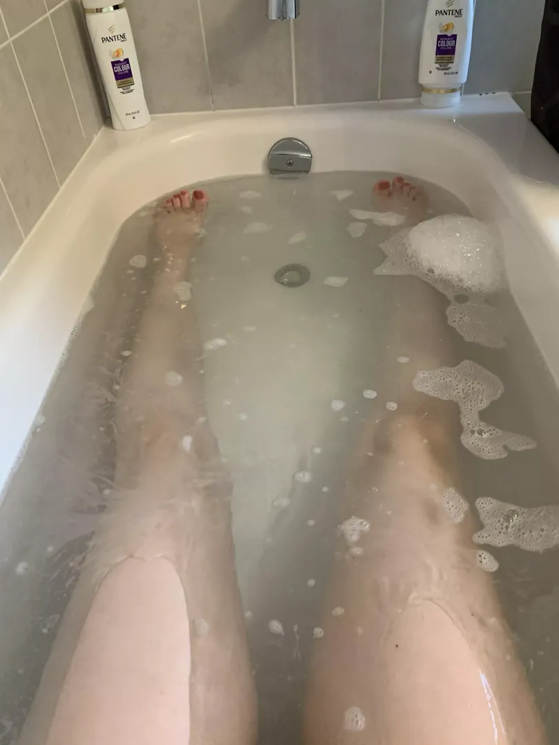 Room for your head😍💦 posted by AHoursss