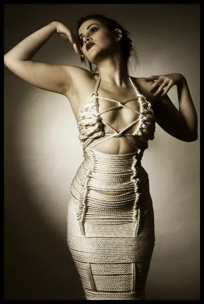 Ropedress posted by Leopoldv