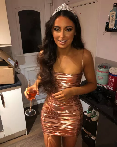 Rose gold and tight by wiiman5