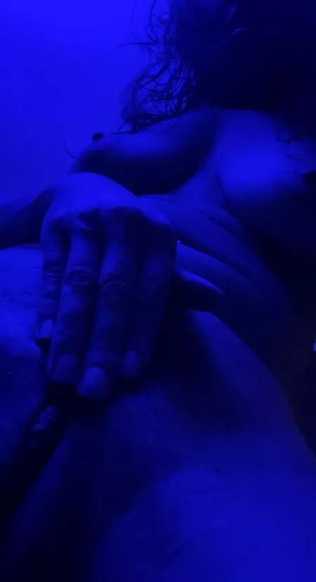 Roses are red, this picture is blue, suppose only a minute with me, what would you do? 🤔 by SneakinSallie