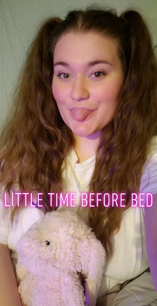 Rough day so I colored and read stories. I feel much better now 😊🌸💖 posted by bbygrl-erin