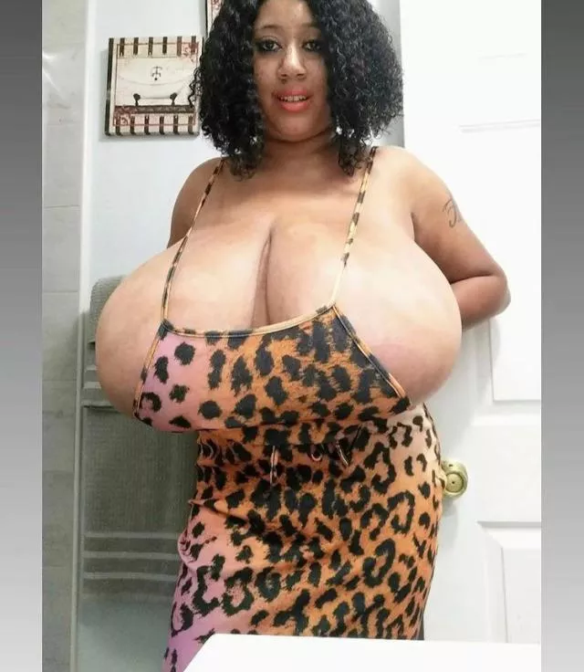 Roxy - barely covered by that dress 😳 posted by unhackablewindow