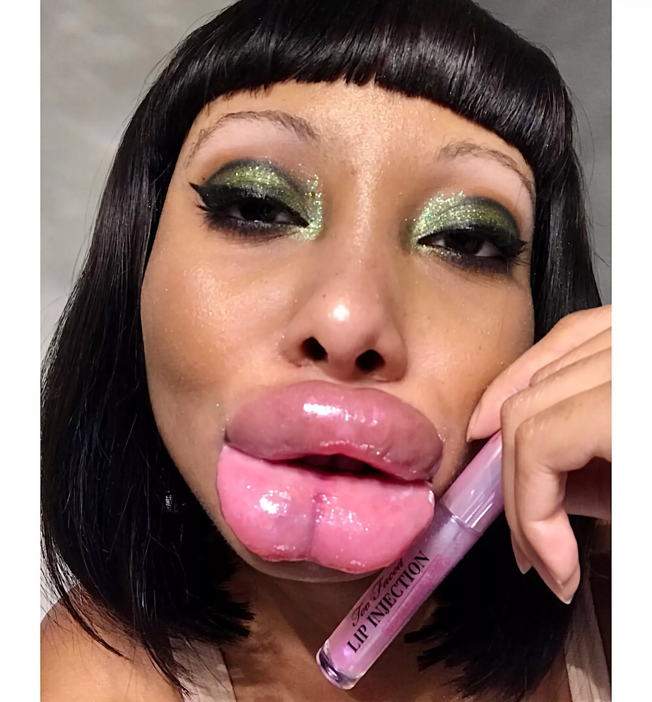 Ruby's lip philosophy is clear as day: from extreme to more extreme!!!!!!!!!!!!! posted by Marathon1981