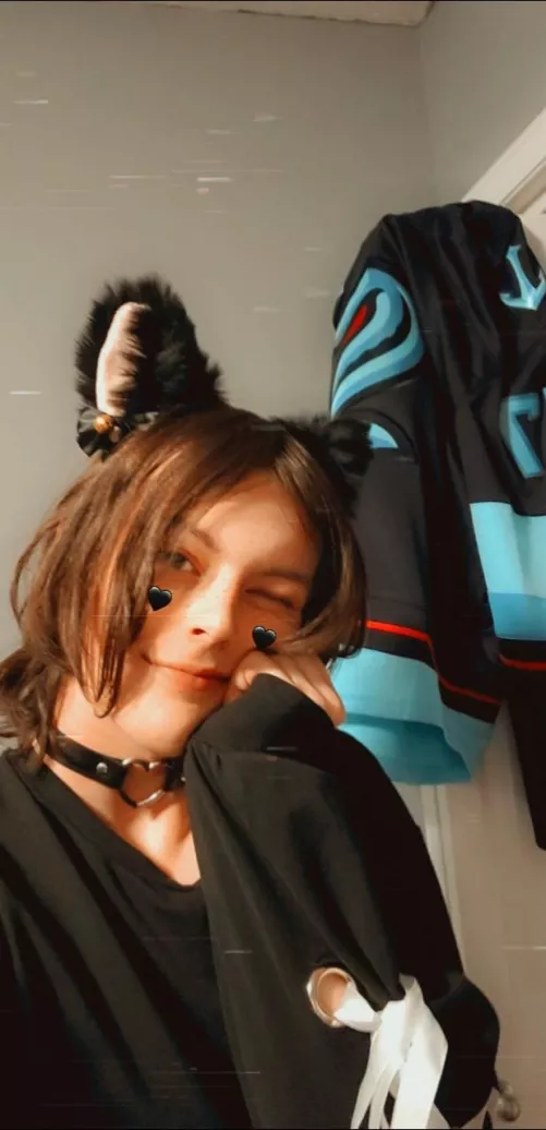 Rule #1 for catboys: wear all black to catch prey easier (being caught isn't so bad either tho) by _Voy