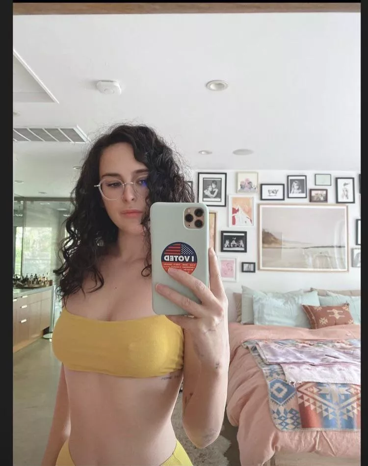 Rumer Willis posted by sparkyono