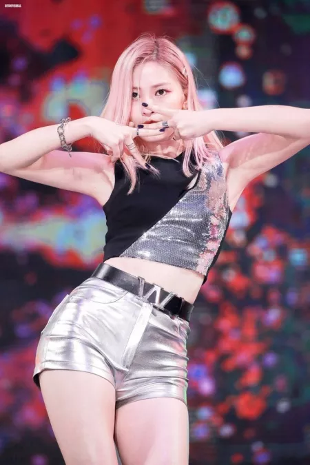 Ryujin - ITZY by muzyzyzy