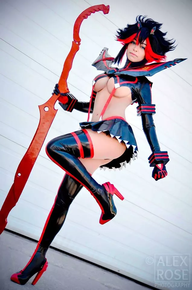 Ryuko cosplay by Quantum Destiny. posted by MoreBumblebee0