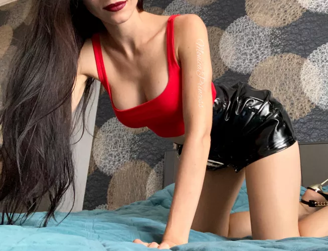 ❗️SALE 30% OFF❗️ Get access to over 1100 pics & 160 vids. NUDES WITH FACE, MASTURBATION, ANAL, TWERK, BJ, JOI, B/G, FEMDOM & much more 😈 SUPER FETISH FRIENDLY. I chat with all fans. Quality premium content ❤️ links in pinned post by MonicaPrincess