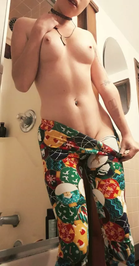 SALE - Ends January 1st, 2018 - 40% off Onlyfans, 25% off ManyVids! by PunkBiBiBi